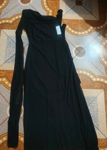 new size S Elegant Black One-Shoulder Gown