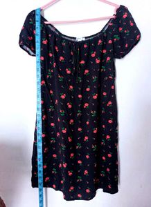 Very Beautiful Subdued Floral Print Dress