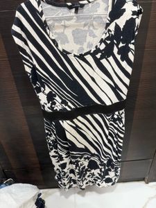 Van heusen Patterned Casual Dress