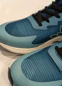 Mens Sports shoes Size 9🔥