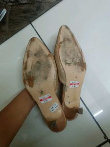Metro Golden Kitten Heels