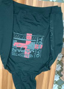 Breakpoint Tokyo Japan Urban Style Black Hoodie (S