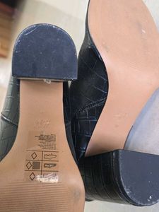 H&amp;M Croc Effect Knee-High Boots