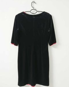 Elegant Black Velvet Midi Dress