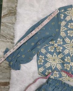 crop top with plazo and drape