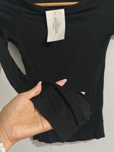 Black Long Sleeve Top