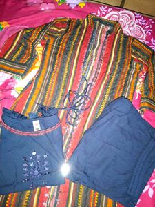 Crop Top And Pants With Long Shrug