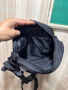 Nike Vintage Mini Crossbody Bag / Hip Sack