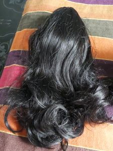 Very Butiful Hair Extension And Wigs
