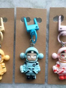 Space Molly Key Charm 💛💙💗