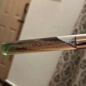 Plum BodyLovin' Oh So Pistachio