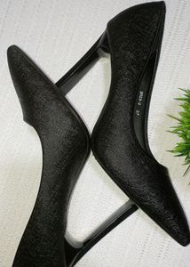 Pretty Heels With Rhinestone Work
