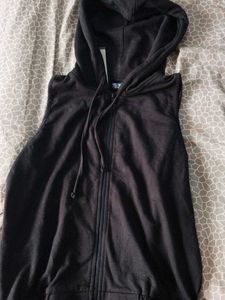 Sleeveless Black Zip-Up Hoodie