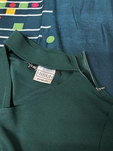 Green Long Sleeve Top