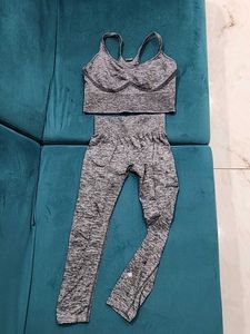 ACTIVEWEAR SET