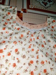 Beautiful Kurti Nude With Colourful Flowers