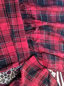 Cute Red Checkerd Round Top