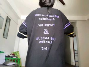 Los Angeles Lakers Oversized Tee