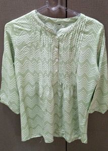 Elegant Green Printed Top