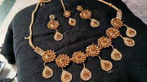 Dhamaka SALE ❗Elegant Gold-Tone Jewelry Set