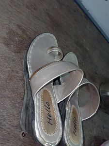 SANDAL