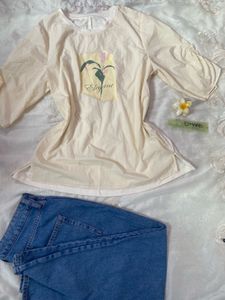 Elegant Floral Graphic Top