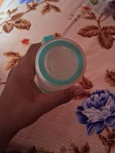a glass water bottlw
