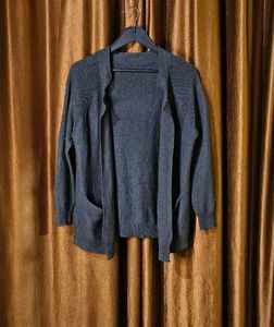 Woolen Shrug with 2 side pockets Size 44 inches