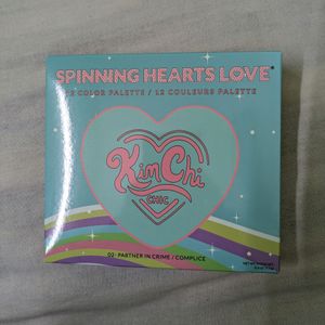 Kim Chi Chic Beauty Palette