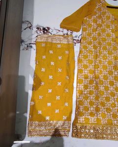 🔥Yellow Embellished Salwar Kameez🔥