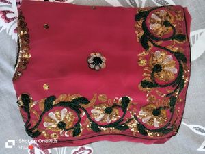 Beautiful Saree With Tari Work