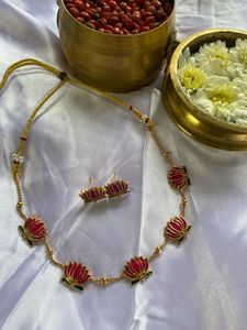 Lotus Necklace Set