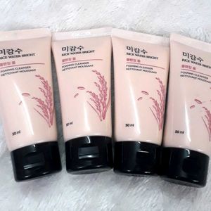 The Face Shop Rice Water Bright Foaming FaceWash4