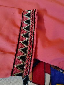 Handmade Peach &amp; Black Embroidered Kurti Set – M