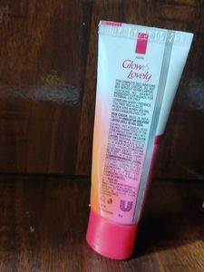 Glow &amp; Lovely Re-New Bright Cream