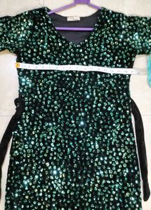 Sequin Bodycon DressSize 34.Stretchable.