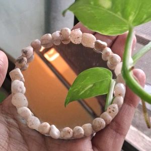 Hand Crafted Small Pebble Decor Astatic Mirror