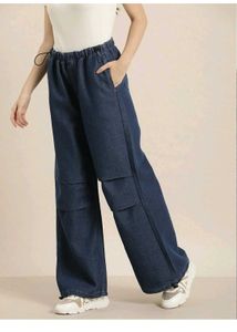 BRAND NEW 2 JEANS