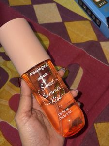 Aqualogica Sweet Summer Kiss