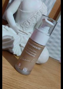 New Mamaearth Hydra Glow Full Coverage Foundation