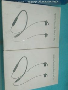 Real Me Wireless Buds