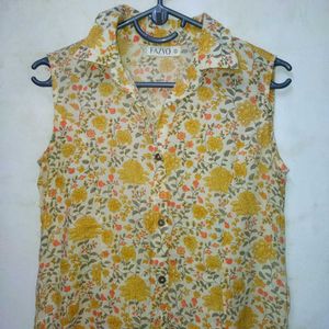 Floral Print Sleeveless Top