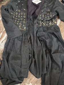 Skirt With Crop Top And Shrug