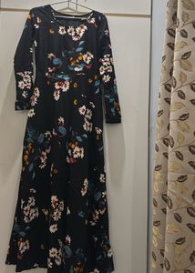 Floral Maxi Dress Size : Bust 32 XS
