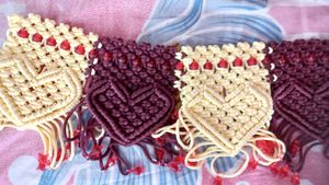 Handloom beautiful maroon and cream door hanging