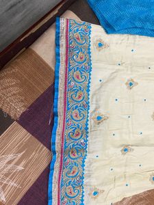 Salwar suit