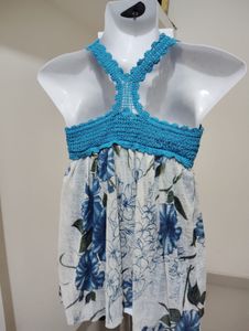 Size S- Floral Crochet Tank Top