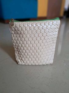 Woven look Pouch