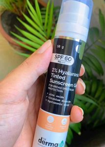 Derma Co Tinted Sunscreen SPF 60