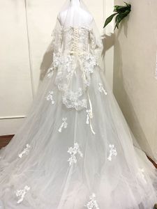 Elegant Lace Wedding Gown